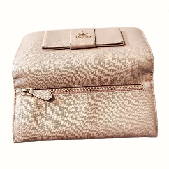 Prada (Authentic) Champagne Pink Leather & Gold w/ Bow Accent Fiocco Long Wallet - Picture 4 of 13